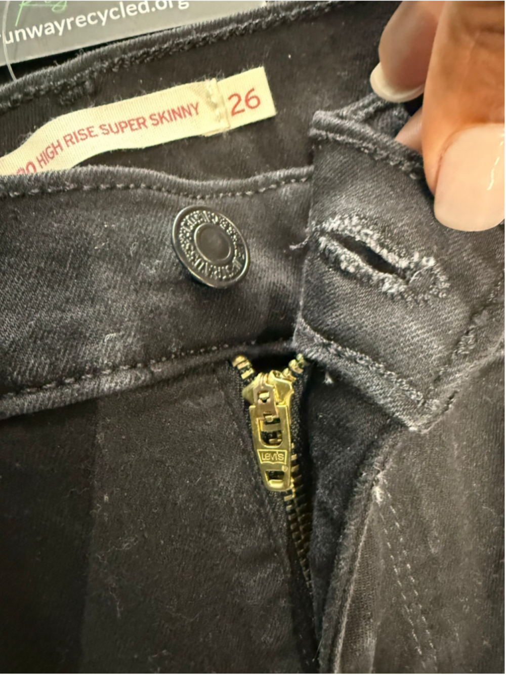 Levi’s Premium Ribcage Straight Ankle Jeans W27 L27 Black Acid Wash - Picture 9 of 13